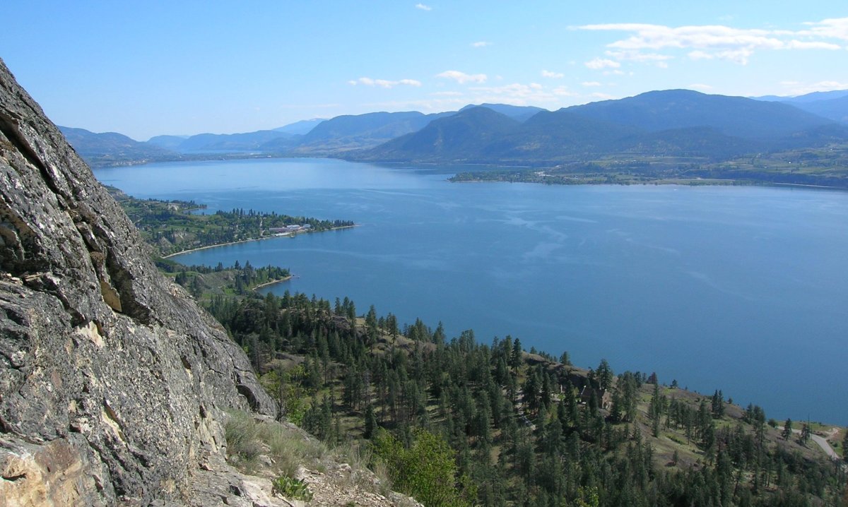 Okanagan_lake_south