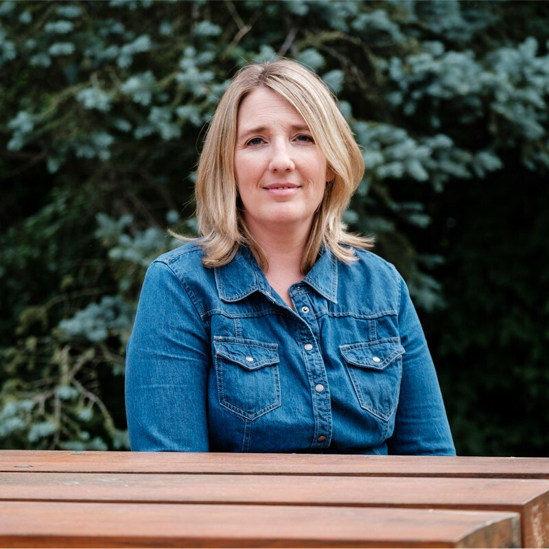 <span>Erin Robinson</span>