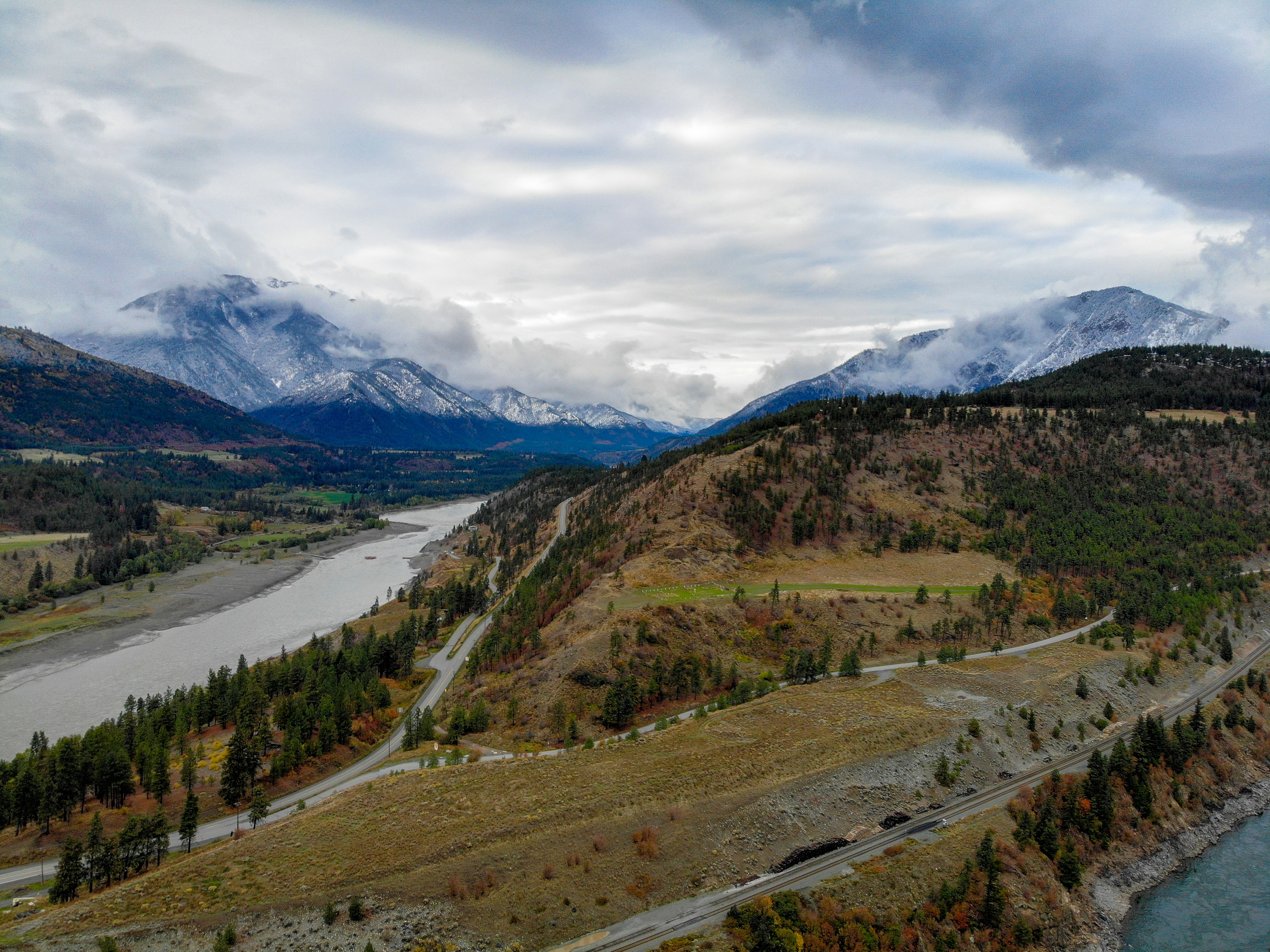Des partenaires lancent un projet de solutions de logement résilient à Kanaka Bar pour aider à la reconstruction de la région de Lytton (C.-B.) ravagée par les incendies