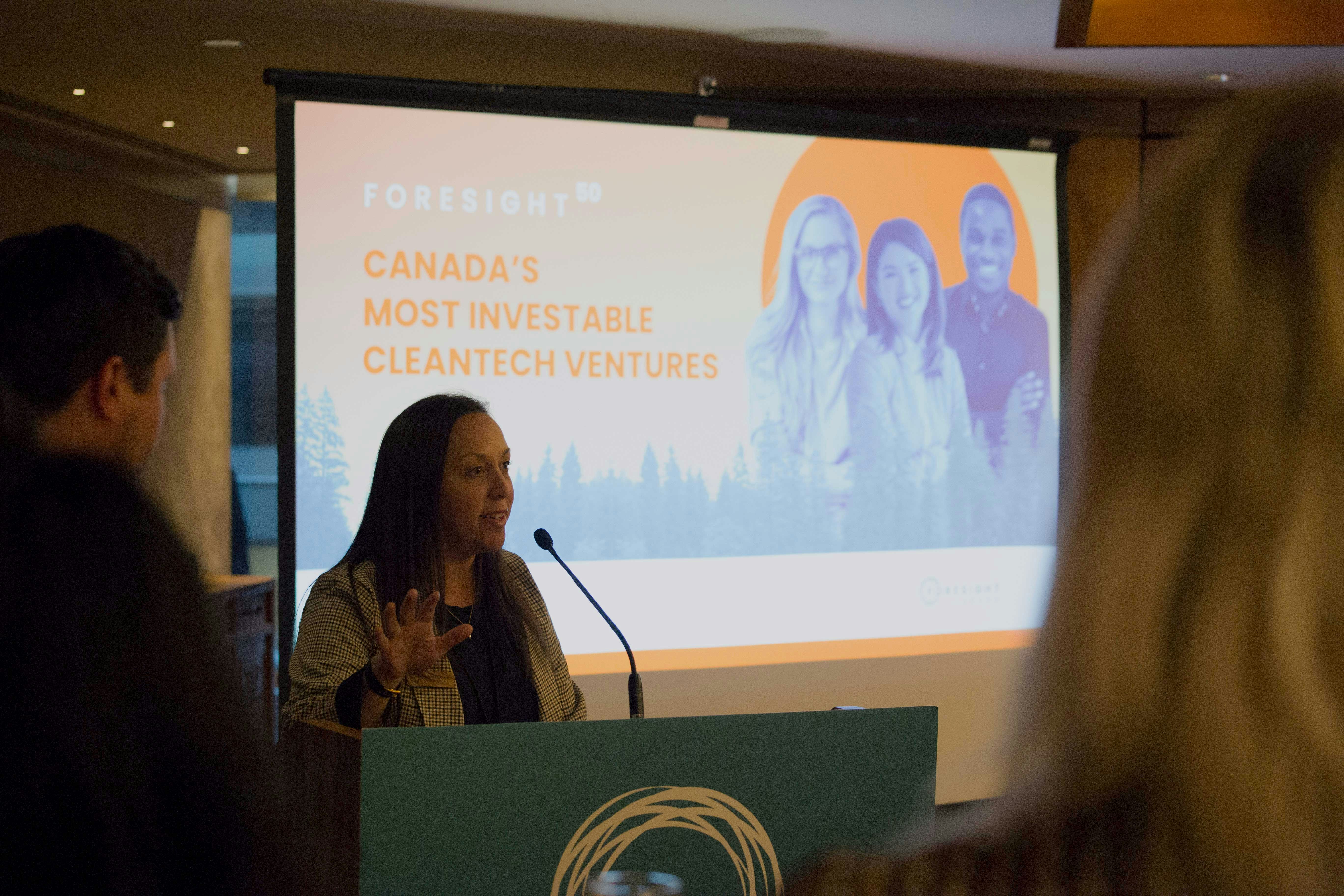Découvrez les entreprises canadiennes de technologies propres les plus susceptibles d'être investies - les 2022 Foresight 50