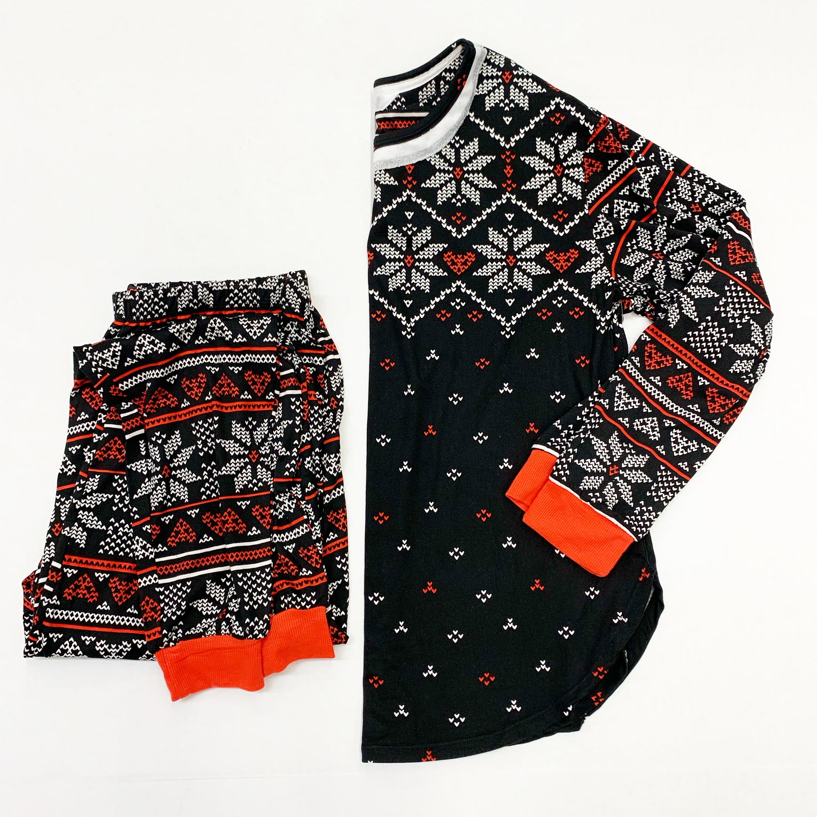 Secret Treasures Giftable Sleepwear Set with Fuzzy Socks