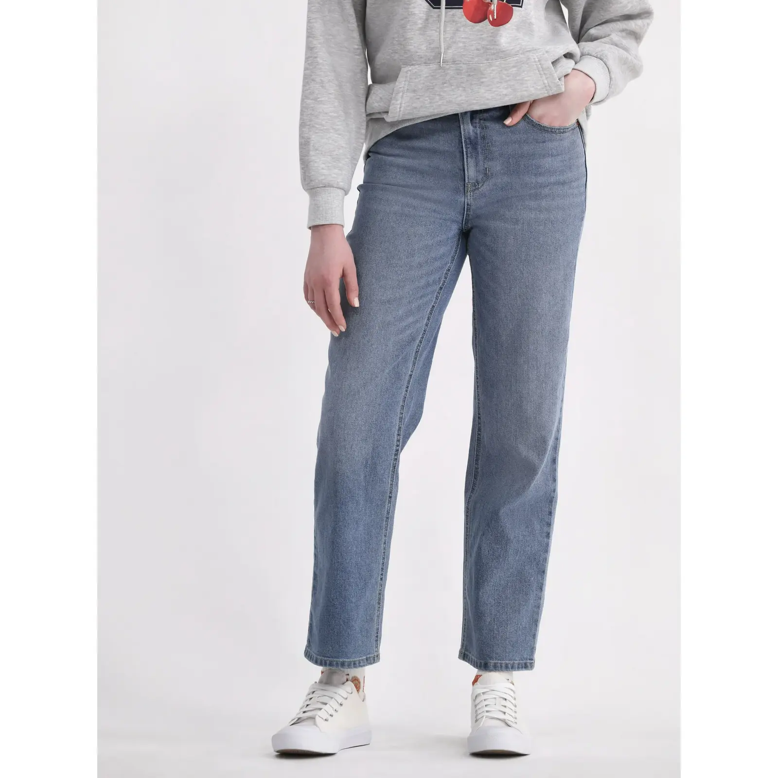 No Boundaries High-Rise Straight Leg Jeans