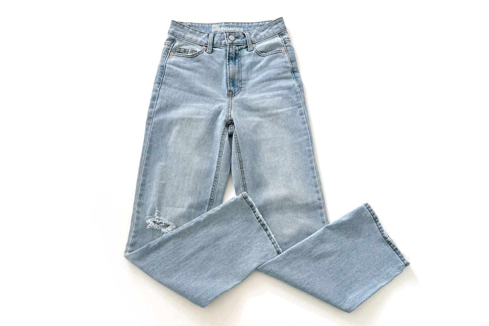 No Boundaries High-Rise Straight Leg Jeans