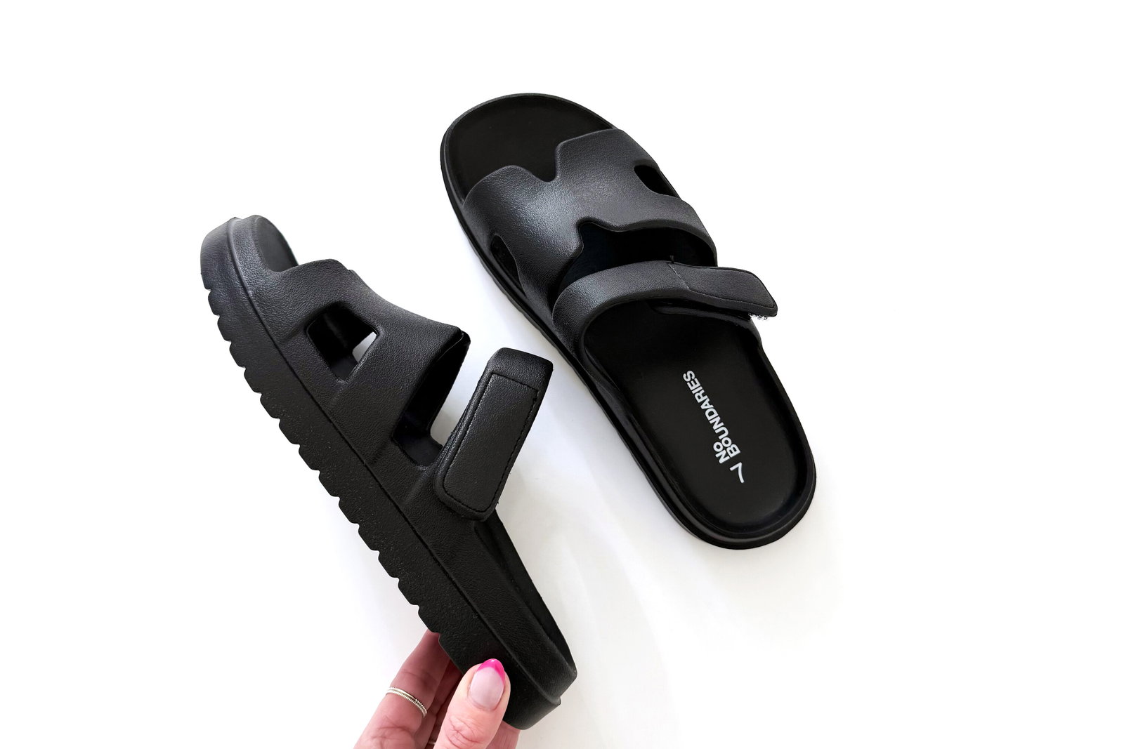 No Boundaries Geo Slide Sandals