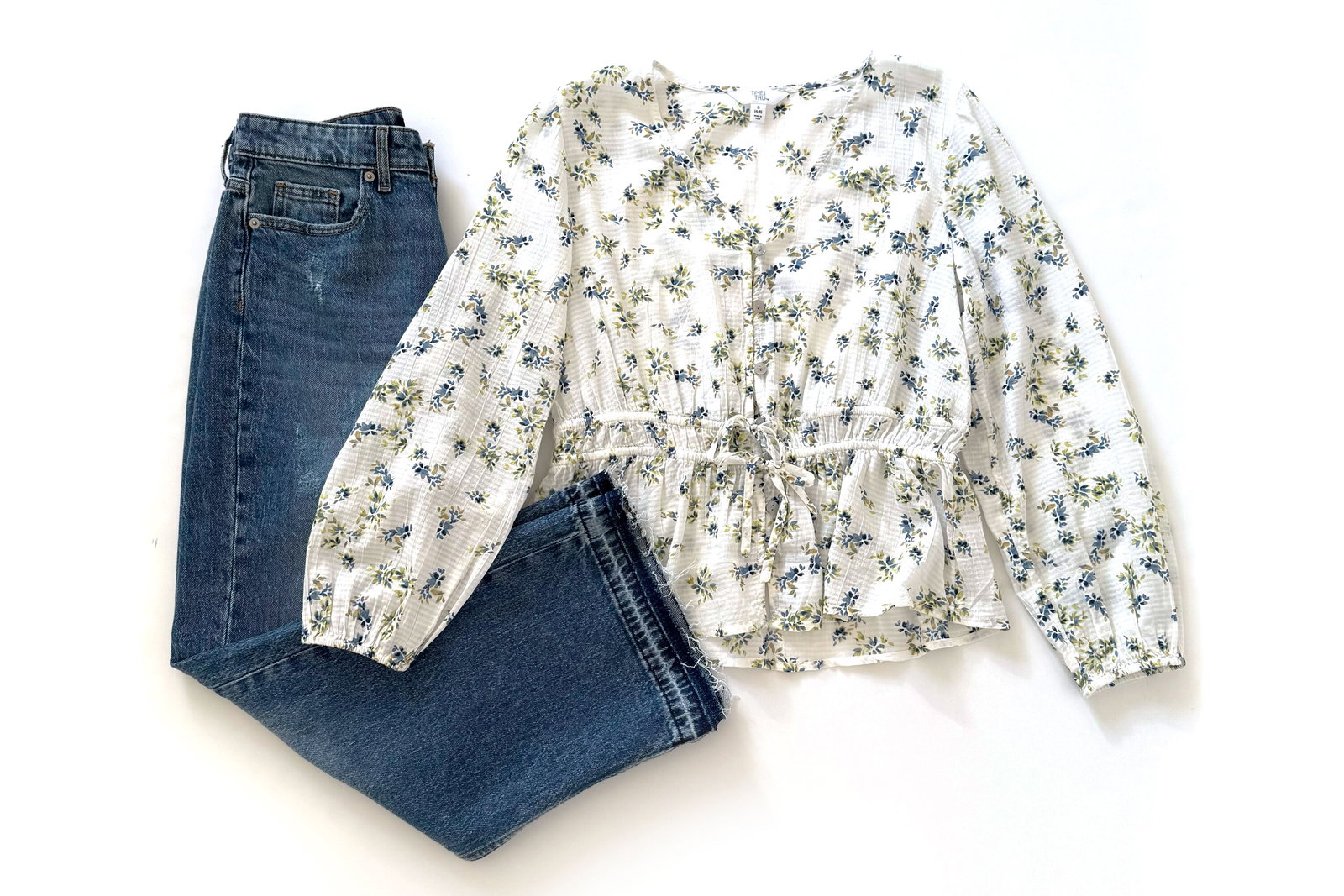 Time and Tru Floral Print Tie Waist Blouse