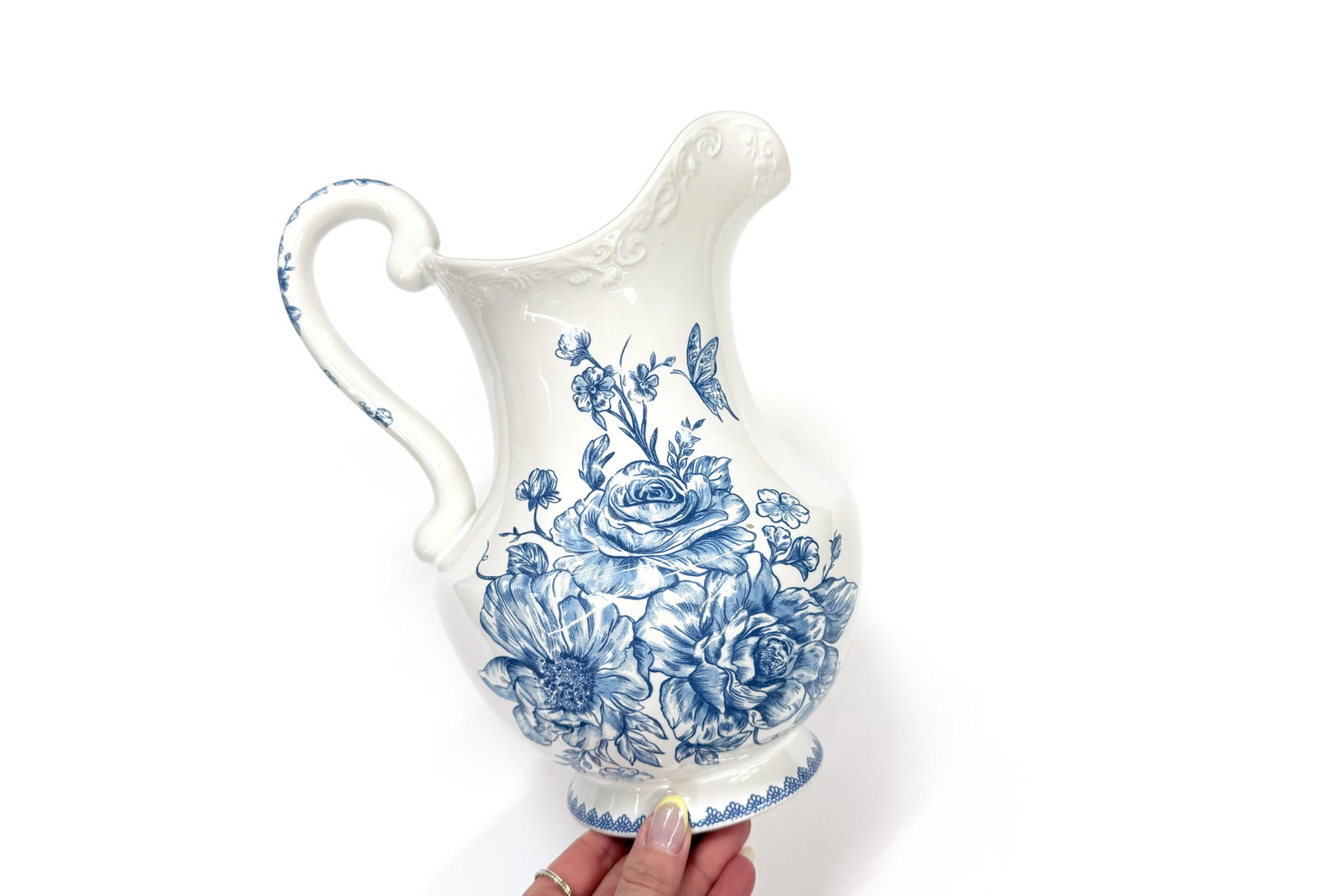 The Pioneer Woman Agatha Stoneware Collection