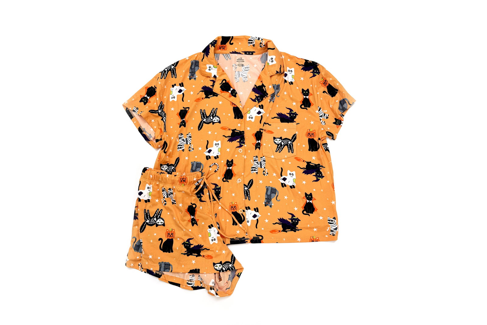 Way To Celebrate Halloween Notch Collar Pajama Set