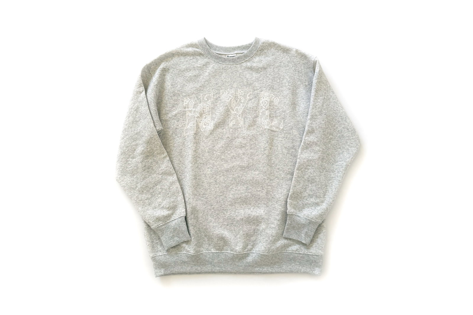 No Boundaries Oversized Graphic Sweatshirt