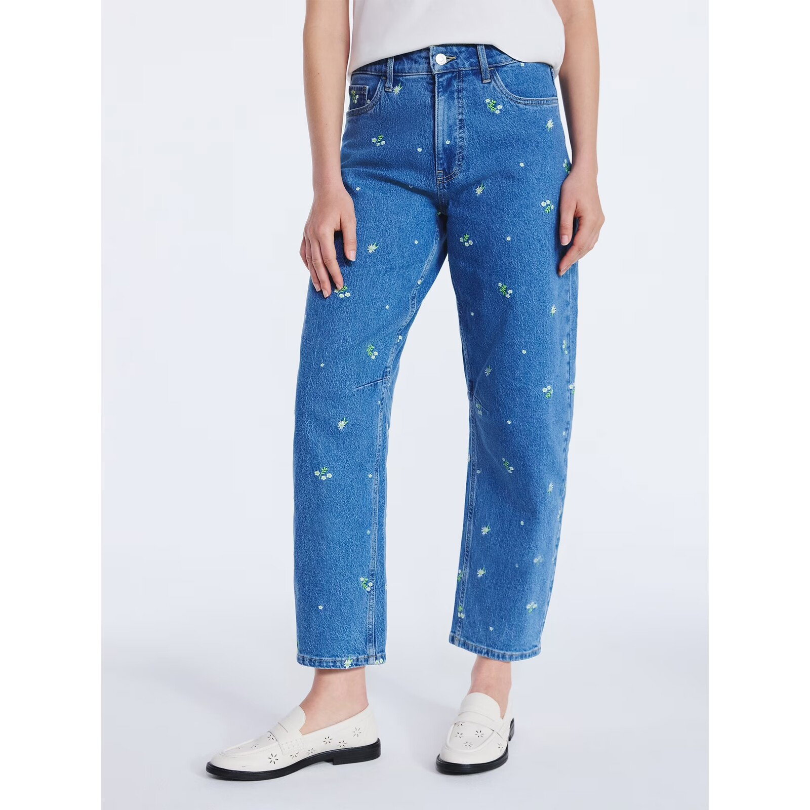 Free Assembly Embroidered Mid Rise Cropped Barrel Jeans