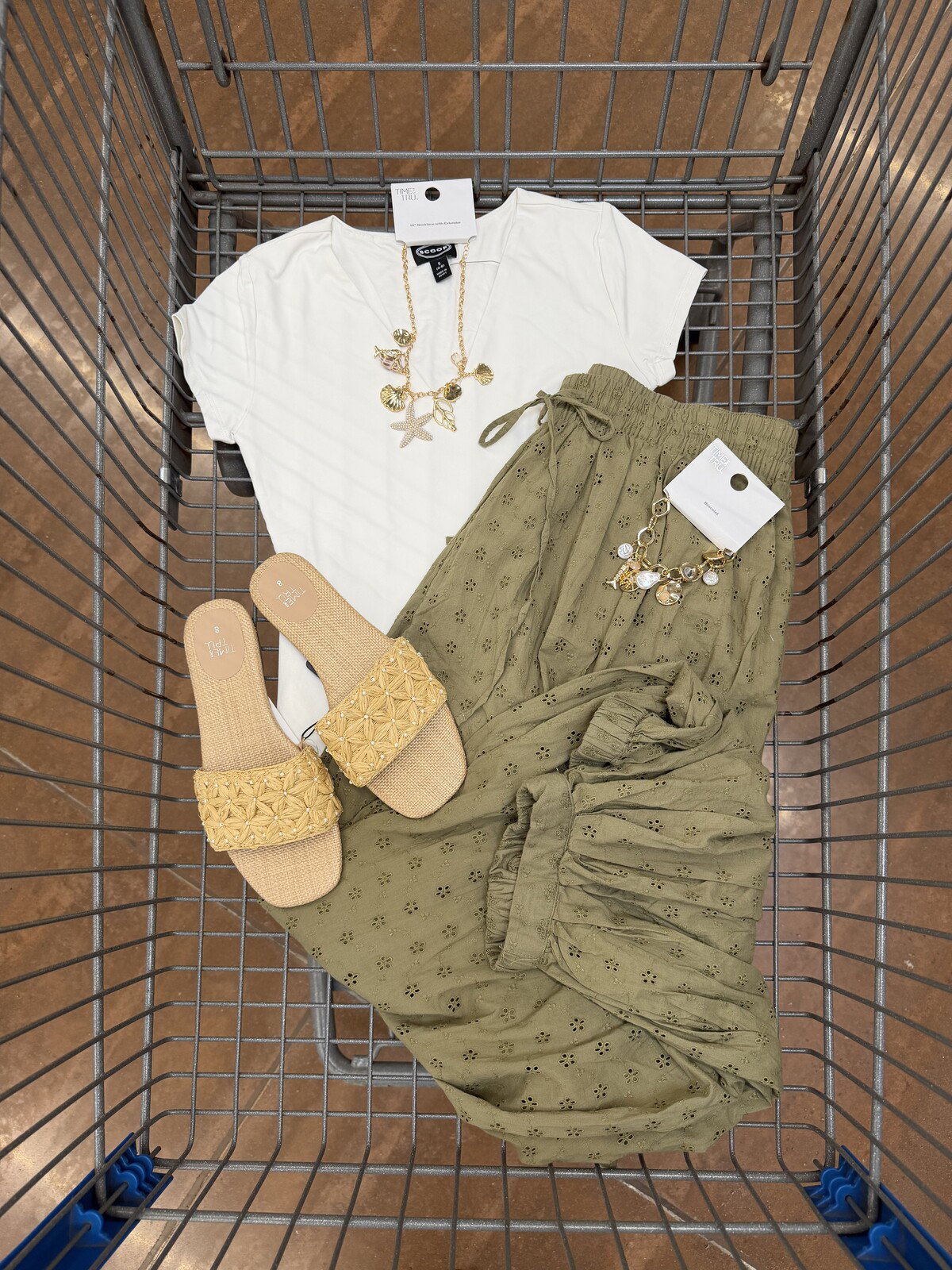 Scoop Tee & Harem Pant Outfit Idea
