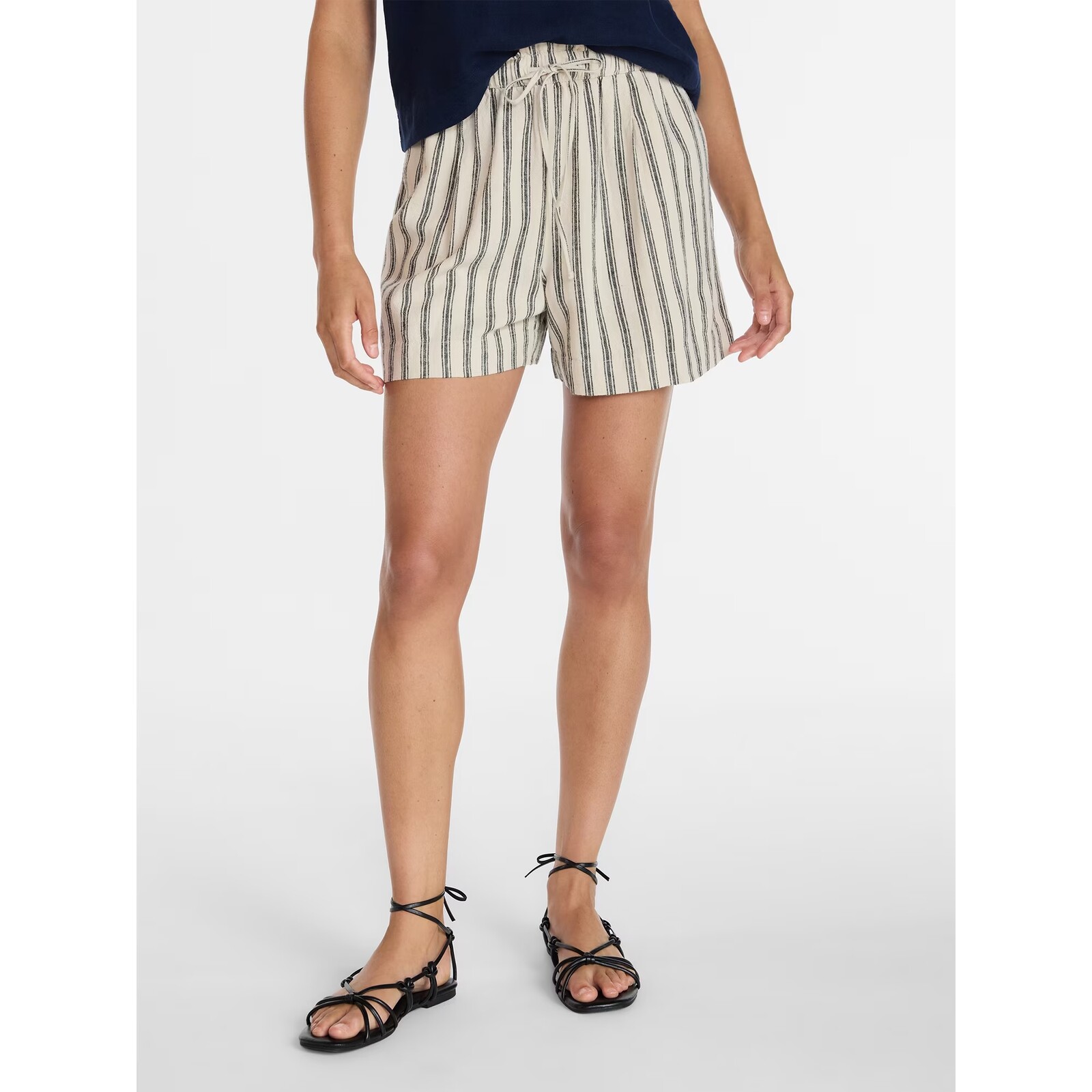 Time and Tru Linen Blend Shorts