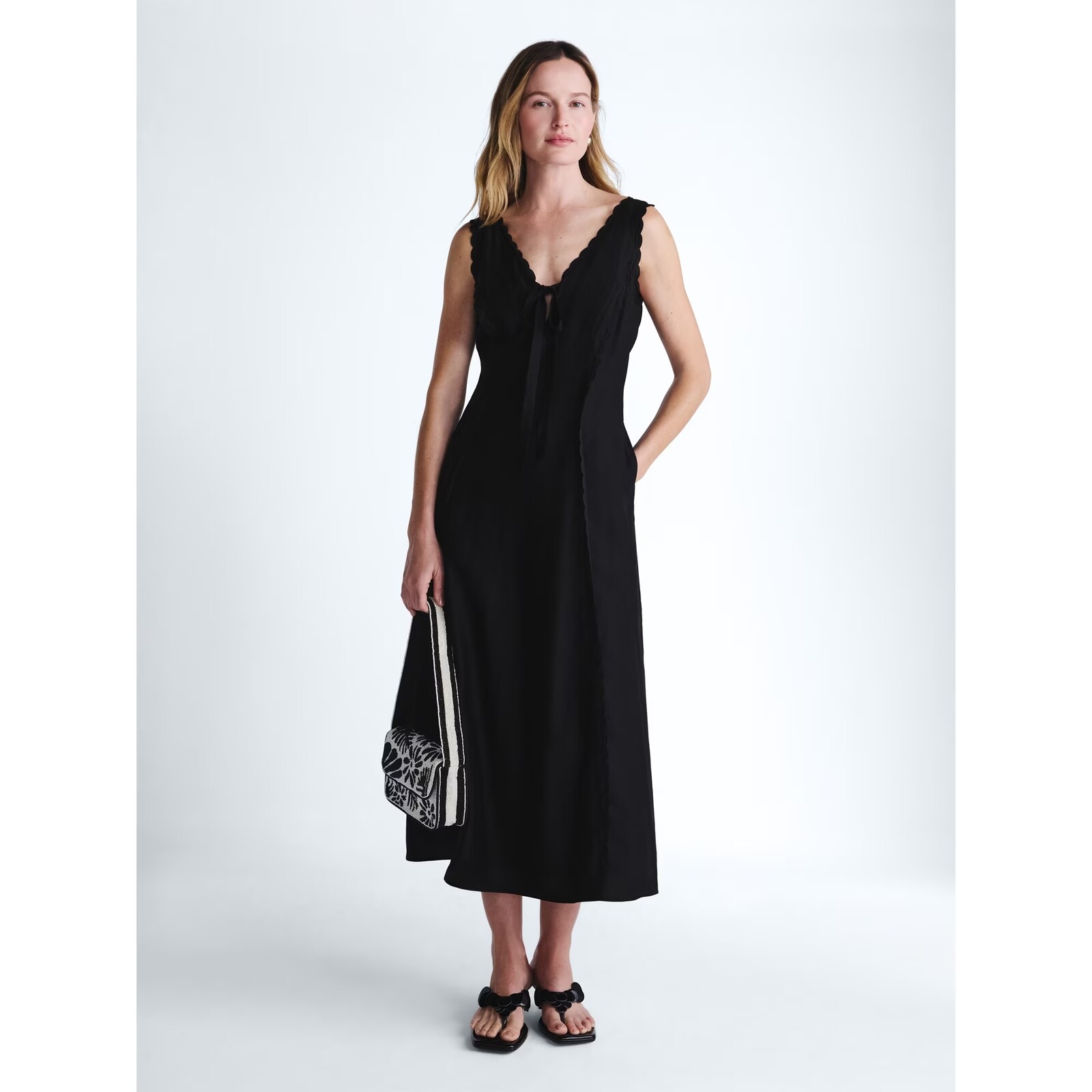 Scoop Maxi Keyhole Dress
